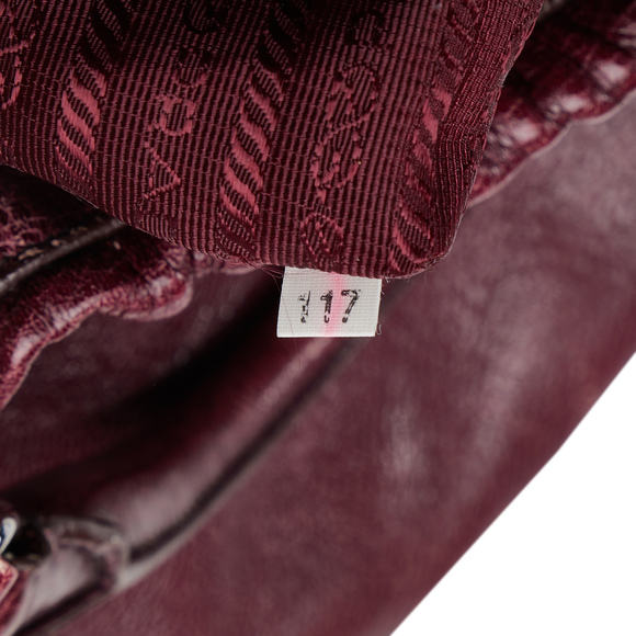 PRADA Vitello Daino Handbag - Picture 7 of 11